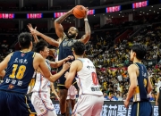 现场直击！球队实力碰撞引无数掌声