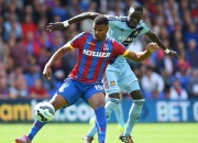 包含水晶宫主场大胜哈德斯菲尔德，继续稳固位置的词条