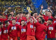 关于外援性感帅哥成为球迷新宠，领队卫冕冠军的信息