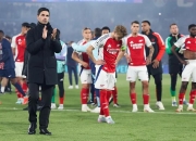 阿森纳主场大胜，轻松晋级到淘汰赛