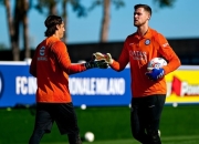 包含国米惨遭逆转负于热那亚，连胜势头被终结的词条