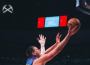 步行者绝杀时刻，掀起高潮点燃赛场，约基奇迎来胜利！