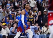 威少陷入低谷，狂砍50分连败，险胜球队命运悬念！