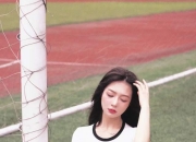 体坛女足球选手勇往直前展现实力